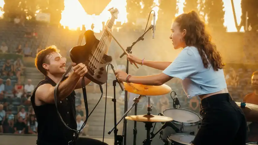 Contestant Image - M.U.R.