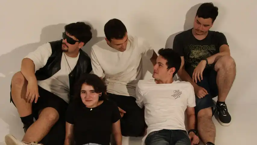 Contestant Image - Evadirse