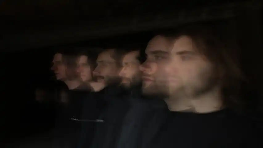 Contestant Image - Tesis